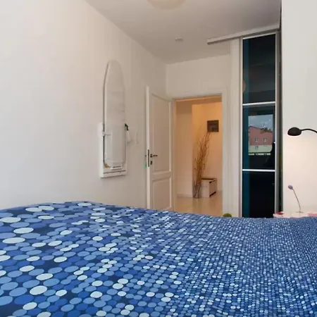 Lägenhet Modern Warm In *